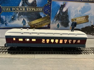 Lionel O ScalePolar Express  Add On Diner Passenger Car w/movie Character D1 - Picture 1 of 8
