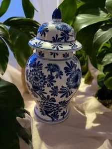 Großes blau-weißes Ingwerglas 14,5 "H x 8" W Chinoiserie Floral Keramik Akzent - Bild 1 von 6