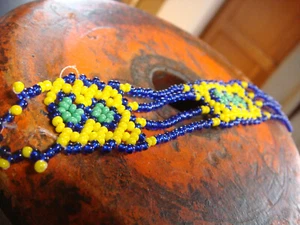 VINTAGE NAVAJO NATIVE AMERICAN SEED BEAD BRACELET - Picture 1 of 3