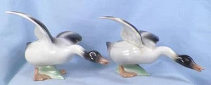 2 Erphila Goose Figurines Geese Fighting Wings Outspread Vintage AS IS - Bild 1 von 9
