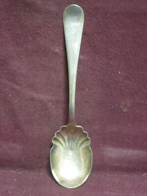 HOLMES & EDWARDS Plateado CUCHARA DE AZÚCAR WINDSOR 5 7/8" SIN MONOGRAMA Foto 1 de 4