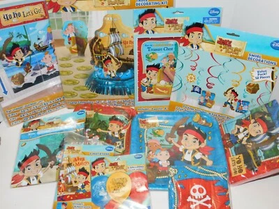 Platos de fiesta de cumpleaños de Jake y los piratas de Neverland decoraciones invitaciones Foto 1 de 2