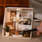 Maison de poup&#233;e miniature en bois avec &#233;clairage LED et ensemble de meubles,