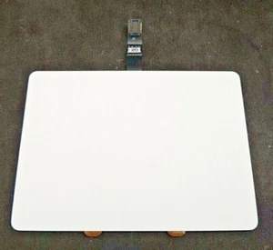 ORIGINAL APPLE MACBOOK PRO A1342 2009-2010 TOUCH TRACKPAD TOUCHPAD + KABEL - Bild 1 von 2