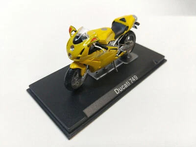 Moto - 1/24e - Ducati 749 - Photo 1/4