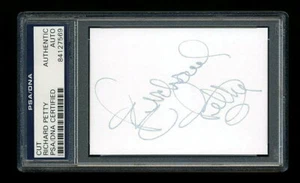 RICHARD PETTY SIGNED MINT CUT PSA/DNA SLABBED HANDSIGNIERT NASCAR HOF - Bild 1 von 1
