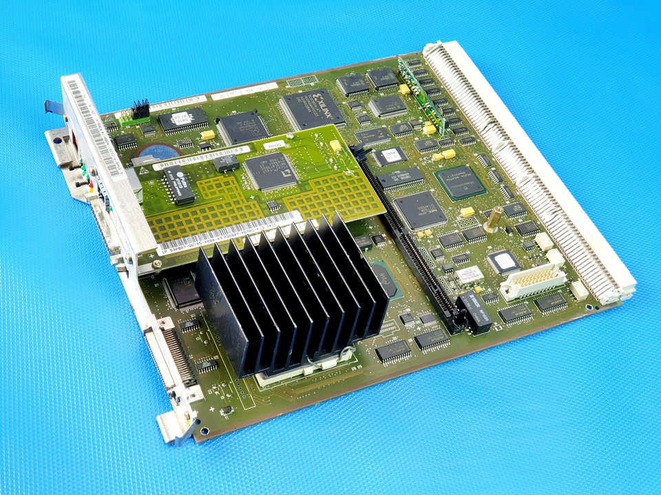 SIEMENS A30810-Q2261-X000-14 W30807-Q6705-B1-3 S30807-Q6705-X000-03 A30807-X6705 Foto 1 de 4