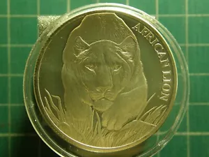 2017 Repubblica del Ciad Leone africano 5000 franchi moneta 1 oncia.999 argento fine certificato di autenticità - Foto 1 di 8