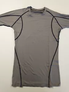 Camisa de compresión Real Essentials grande manga corta capa base - Imagen 1 de 5
