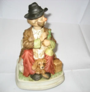 Figura de porcelana con melodía gira la cabeza. Cuerda manual. caja de música - Imagen 1 de 3