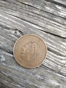 1956 Mexico 50 Cincuenta Centavos Foreign Coin Mexican Mexicanos - Picture 1 of 2