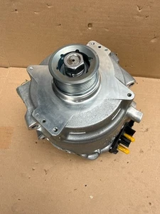 Starter Generator Lichtmaschine für Audi A4 A5 A6 A7 A8 Q5 Q7 Q8 4N1903028A - Picture 1 of 7