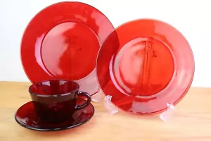 Anchor Hocking Rubinrot 4-teiliges Gedeck Abendessen Salatteller Tasse Untertasse Set (s) - Bild 1 von 4