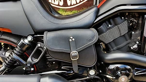 SACOCHE POUR  HARLEY DAVIDSON V ROD NIGHT ROD ITALIANE HANDMADE  CUIR CUSTOM - Bild 1 von 6