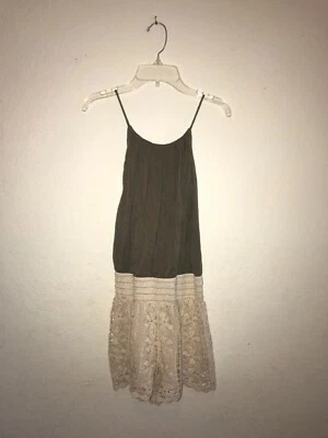 Pantalones Cortos Mameluco AGACI Crochet Espalda Cruzada Mujer Usados Buen Estado Foto 1 de 2