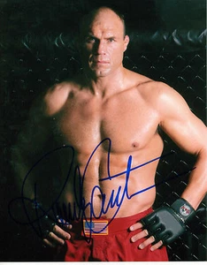 FOTO FIRMADA RANDY COUTURE UFC FIGHTER 8"" X 10"" CON CERTIFICADO DE AUTENTICIDAD ACTOR EXPENDABLES - Imagen 1 de 1