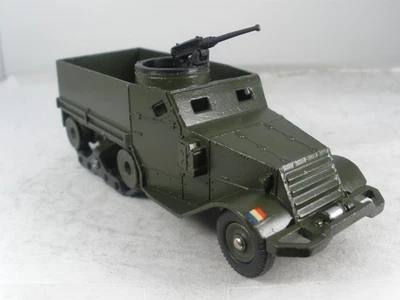 FRENCH DINKY TOYS #822 M3 HALFTRACK IN TOTALLY ORIGINAL NEAR PERFECT CONDITION - Image 1 of 4
