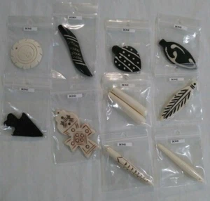 LOT OF 11 BONE AND HORN PENDANTS 10 DIFFERENT - Picture 1 of 12