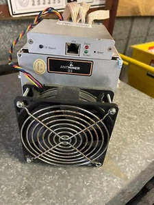 Bitmain Antminer D3 (19.3Gh/s) X11 miner without Power Supply - Picture 1 of 5