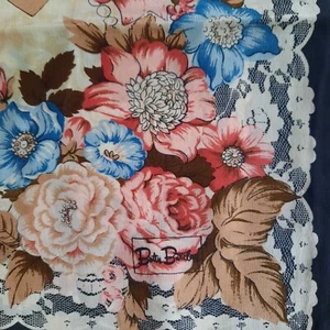 Seidentuch Damen, Seide 80x80 cm., " Betty Barclay ", Dekorativer Blumendruck! - Bild 1 von 2