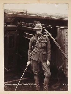 Boer War photo album, 41 captioned images, including a striking one of Churchill - Picture 1 of 10