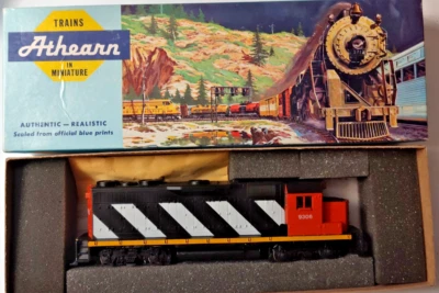 HO Scale Athearn Canadian National Zebra  Diesel Locomotive no 9306 - Image 1 of 4