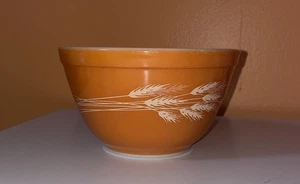 Vintage PYREX Orange Herbst Ernte Weizen Mix Nesting Schüssel klein 750ML - Bild 1 von 4
