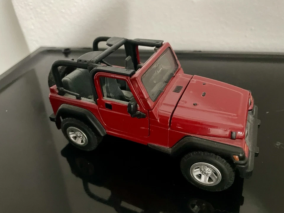 JEEP WRANGLER 1:32 SIKU - Immagine 1 di 4