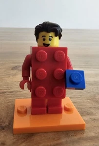LEGO Collectable Minifigure Series 18 (71021-2)--Brick Suit Guy-100% Complete! - Picture 1 of 2