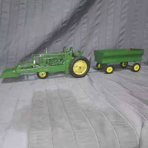 1/16 Eska John Deere Traktor mit Lader Bauernhof Spielzeugwagen Stahlradmitte - Bild 1 von 19