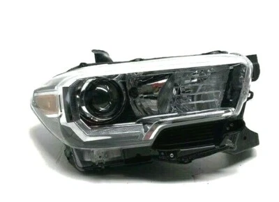 Faro halógeno LED pasajero derecho Toyota Tacoma 2015 2016 2017 OEM 15 16 17 Foto 1 de 4