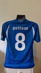 Italy Home Football Shirt Jersey 2010 GATTUSO 8 Small - Picture 1 of 13