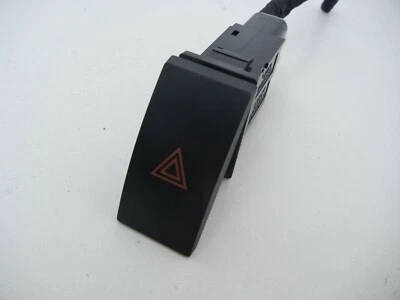 Interruptor intermitente de peligro bisel de consola de tablero central Toyota Solara 2005 Foto 1 de 2