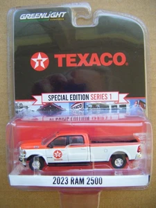 GREENLIGHT COLLECTIBLE TEXACO SPECIAL EDITION SERIES 1 2023 RAM 2500 - Picture 1 of 4