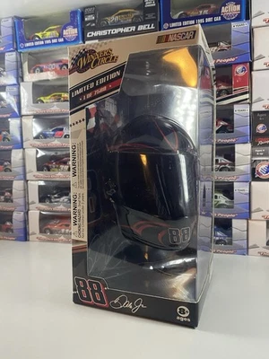 Minicasco Dale Earnhardt Jr. NASCAR Cup Series Winners Circle #88 Foto 1 de 3