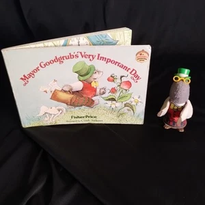 1980 Fisher Price Woodseys Mayor Goodgrub Mole Finger Puppet RARE Squeaks +Book - Picture 1 of 13