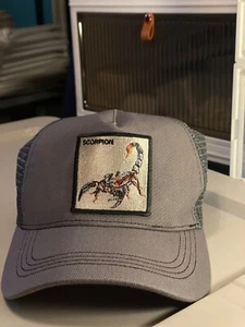 Gray Embroidered Scorpion Snap-Back Mesh Trucker hat One size fits all - Picture 1 of 3
