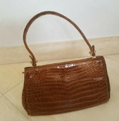 SAC A MAIN PORTE EPAULE CAMEL EN CUIR VERITABLE PEAU DE CROCODILE - Photo 1/4