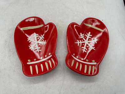 Hallmark Christmas Serving / Candy Dish w/ Snowflake Pair of Mittens - Image 1 of 4