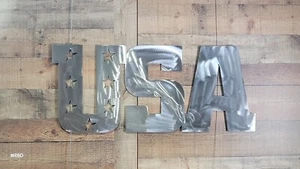 USA, large metal art sign, 32 3/4 long and 15 1/4 tall - Picture 1 of 1