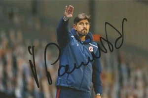 READING: VELJKO PAUNOVIC SIGNED 6x4 ACTION PHOTO+COA - Picture 1 of 1