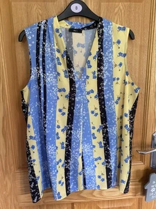 Ladies M&Co Multicoloured Top. Size 12. Lovely Condition. Hardly Worn. - Picture 1 of 5