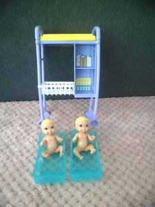 MATTEL BARBIE DOLLS CHANGING UNIT + TWIN HAPPY FAMILYS KRISSY BABIES EX - Picture 1 of 5