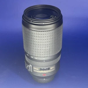 Nikon AF-S 70-300mm f/1:4.5-5.6G VR Telephoto Zoom Digital Camera Lens - Picture 1 of 7