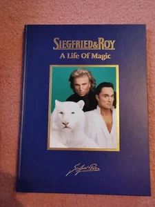 Siegfried & Roy A LIFE OF MAGIC Buch inkl CD - Bild 1 von 3
