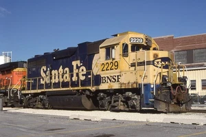 BN Original Slide BNSF GP38u #2229 Cicero IL 2002 Ex-Santa Fe Paint - Picture 1 of 1