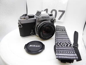 Nikon FM Película 35mm SLR Cámara Nikkor 50mm F1.8 Lente Nuevos Sellos + Filtro R107 - Imagen 1 de 11