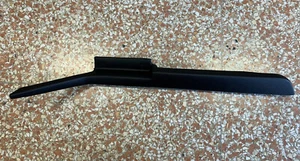 1984-89 Corvette Arm Rest - R.H. (Black) (Code: 25) - Picture 1 of 2