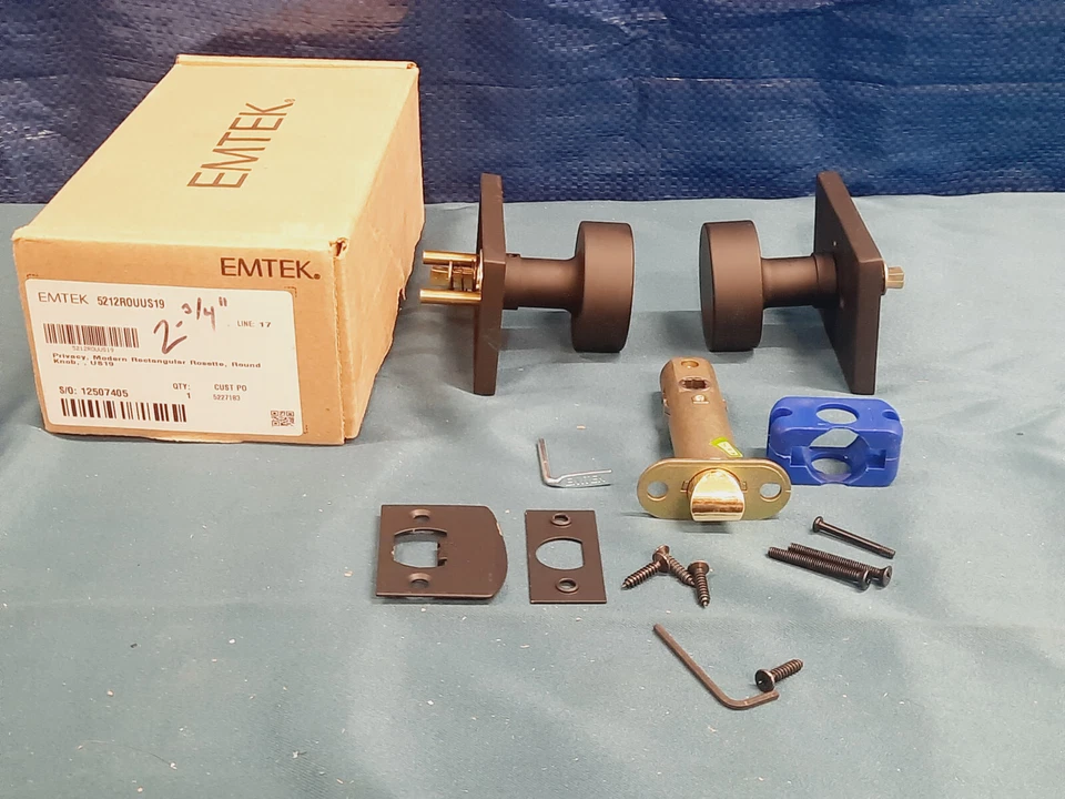 Emtek 5212ROUUS19 Privacy, Rectangular Rosette, Round Knob Flat Black *READ* - Image 1 of 4