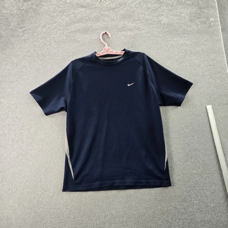 Camiseta DE COLECCIÓN Nike Hombres M Azul Marino Mini Swoosh Logo Bordado Bloques de Color Y2K Foto 1 de 4